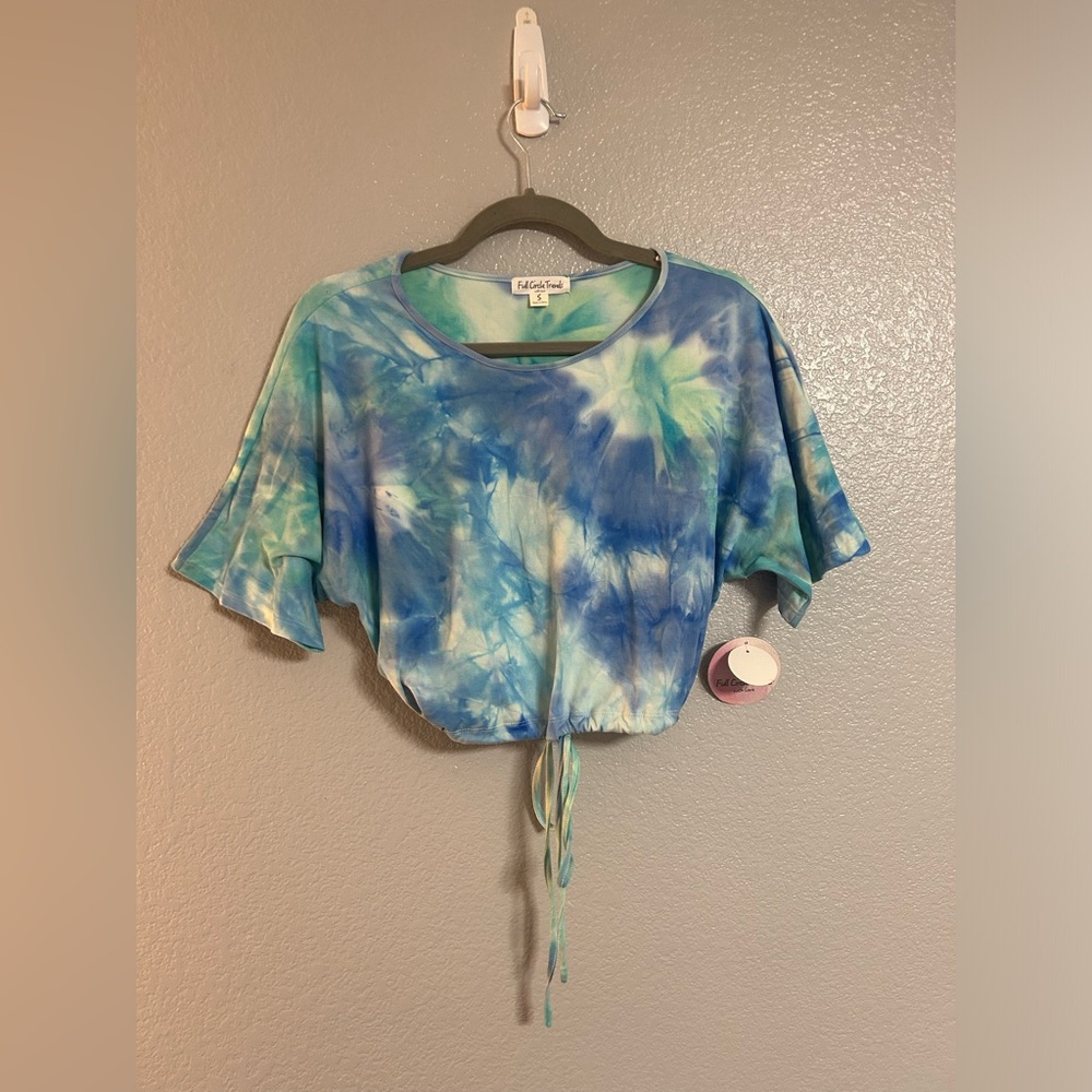 women's blue tie dye Soft Stretch crop top shirt size small
